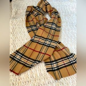 Burberry like scarf by V FRAAS